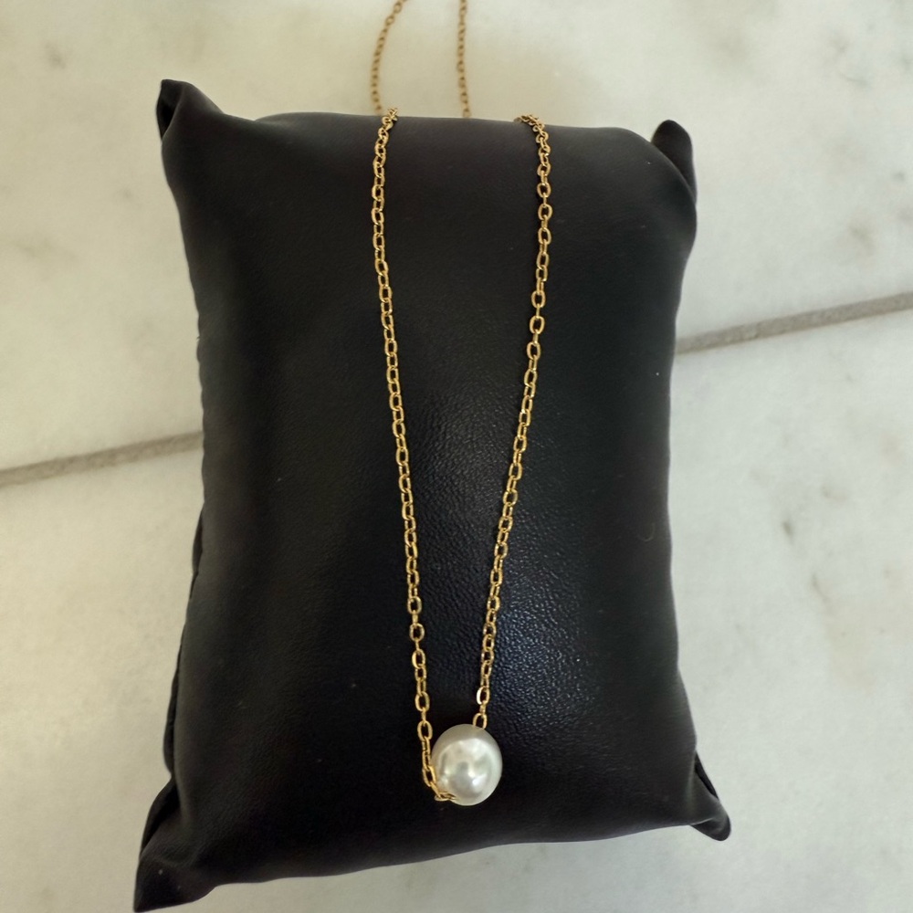 RAMLA Elegant Gold Pearl Necklace